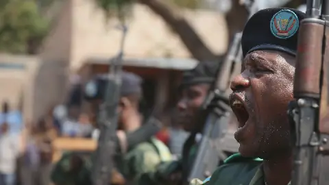 Un ancien combattant de l'UFC blessé dans une embuscade en RDC