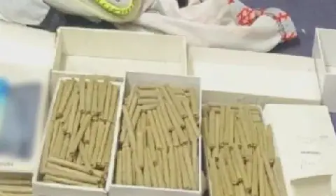 Suspect arrested in Busia after 1,121 bhang rolls found in phone boxes