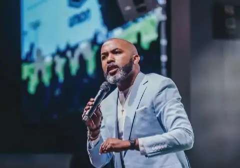 Banky W