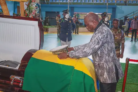 Gabon/Défense : le général Guy Pamphile Mouissi élevé à titre posthume au rang de commandeur de l’Ordre national de la Libération