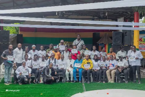 Professor Touré Mandémori Pledges Support for Guinean Photographers