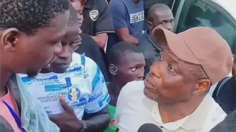Psychologist Urges Patience with Shooting Stars' Technical Crew