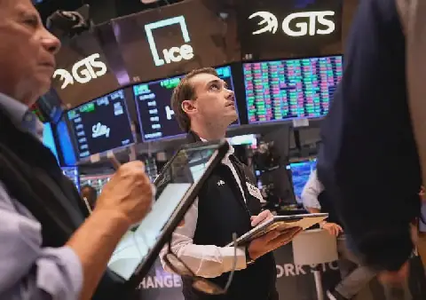 سندات وعملات الأسواق الناشئة