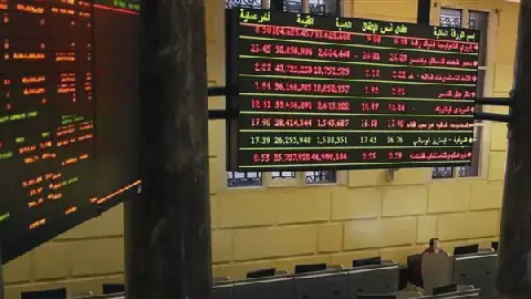 Egyptian Stock Market Loses 81 Billion Pounds in Early Week Trading