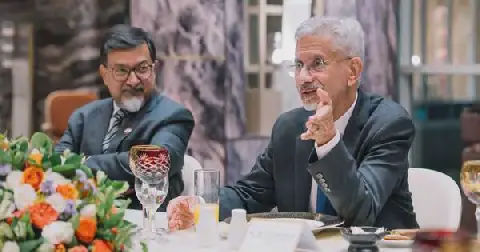 Jaishankar Meets Ethiopian PM, Conveys Modi's Greetings