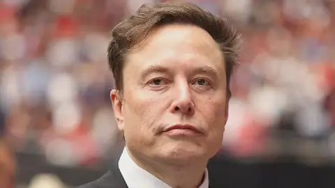 Elon Musk Criticizes Ukraine's Strikes on Russian Territory