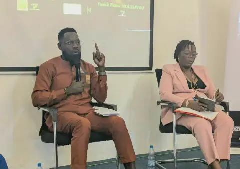 Gabon/Littérature : Yannick Flores Moussavou appelle la jeunesse à l’engagement
