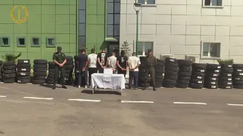 Algerian Authorities Crack Down on Tire Hoarding in Constantine