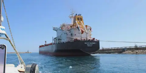 Tunisie : Les importations de produits pétroliers raffinés russes chutent de 50 %