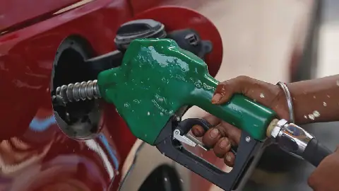 Economists Criticize Nigeria's 30-Day Petrol Discount Plan