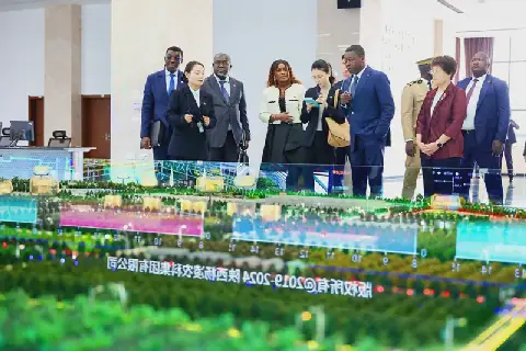 Le Président Faure Gnassingbé entame sa visite officielle en Chine par la province de Shaanxi