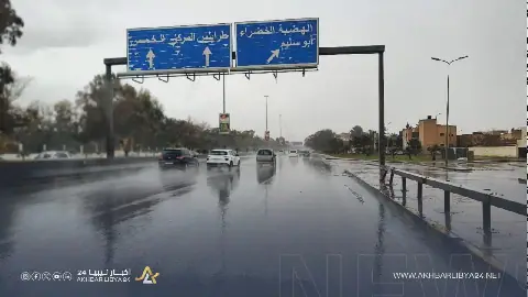 أجواء خريفية متقلبة وأمطار بالشمال وتحذيرات من جريان الأودية بالجنوب