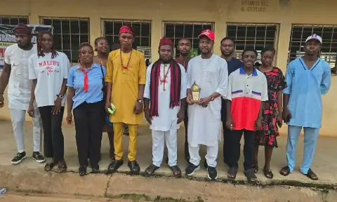 David Onoja Awards Scholarships to Eight Ogbadibo Students, Gets NOAS Endorsement