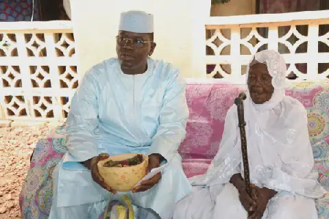 Mali's Centenarian Resident Receives Visit from President of Supreme Court