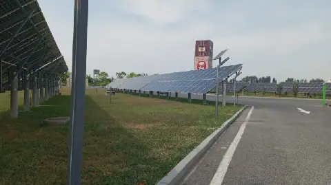 China's Renewable Energy Sector Thrives with Solar Power Advancements