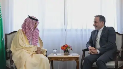 Iran Offers Mediation Between Saudi Arabia and Houthis