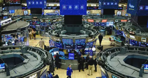 Stocks rise as oil prices tumble after Trump hails ‘energy ceasefire’