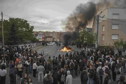 Frankryk se skole bly in protesgreep