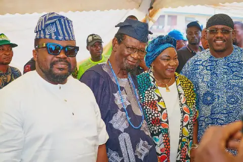 Ajadi congratulates Chief Ogunlade on 85th birthday