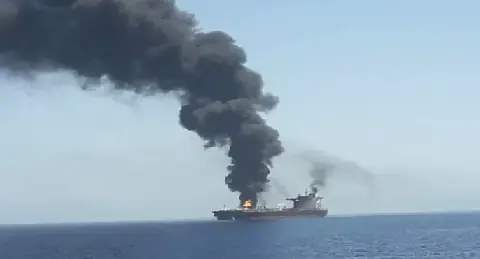 الحرس الثوري يعلن مهاجمة ناقلة نفط في مضيق هرمز