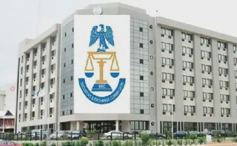SEC Warns Nigerians Against Unregistered Investment Channel for Dangote Refinery IPO