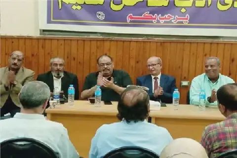 Egyptian Cultural Club Celebrates October Victory with Poetry Night