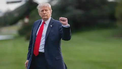 US President Trump Defends Russian Diesel Deal, Cites EU Energy Purchases