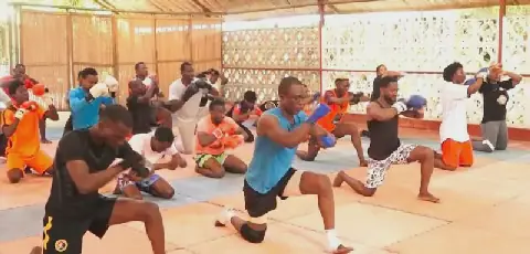 Muay-thaï au Bénin : Les Chevaliers de la République outille les nak muays béninois