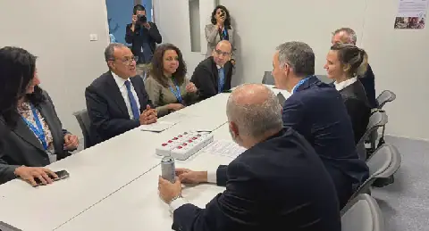 وزير الخارجية يبحث مع مدير الإنمائي للأمم المتّحدة التعاون بين البرنامج والحكومة والقطاع الخاص في عدة مجالات