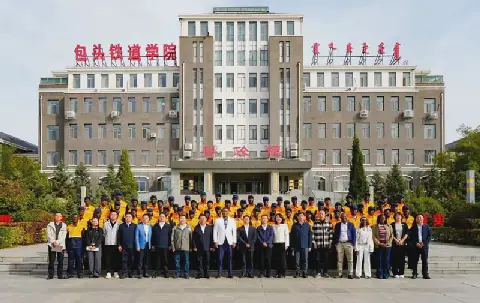 Sixty Guinean Trainees Begin Railway Training in China
