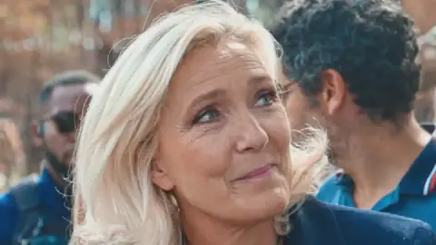 Marine Le Pen Vows to Halt French Aid to Ukraine if Elected