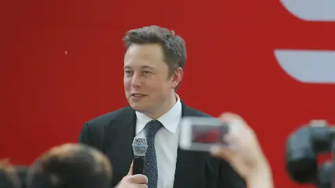 Elon Musk Warns Against Mistreating Advanced AI