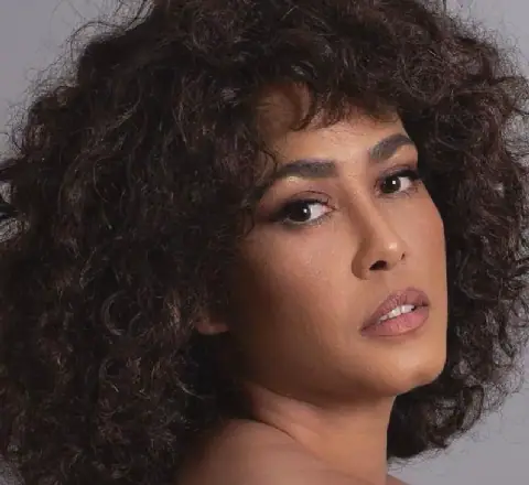 Belinda Davids maak binnekort haar buiging in haar eerste musiekspel.