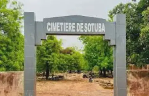 Mali's Crumbling Cemetery System Sparks Calls for Urgent Reform