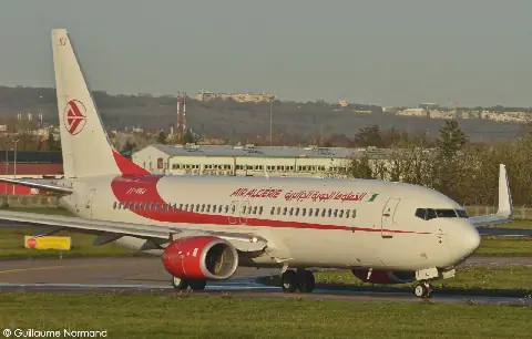 طائرة بوينغ 737-800 تابعة للخطوط الجوية الجزائرية