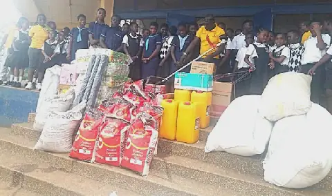 De Youngster’s School donates GH¢120,000 worth of items to schools for the blind, deaf