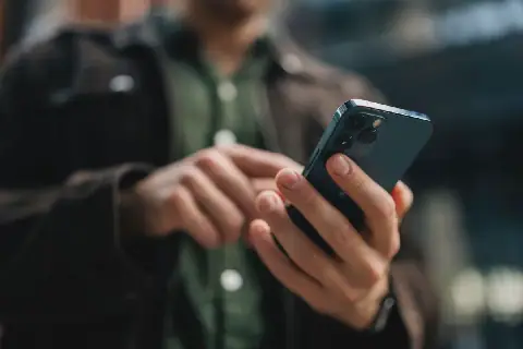 Social Media Platforms Restore User Control Over Feeds