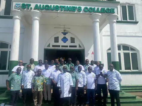 APSU '88 Donates to St. Augustine's College