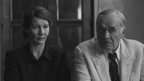Sandra Hüller plays Erika and Hanns Zischler is Thomas Mann in Fatherland.