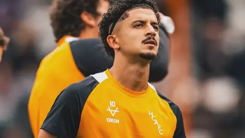Algerian Footballer Belloumi Attracts Attention from Top English Clubs