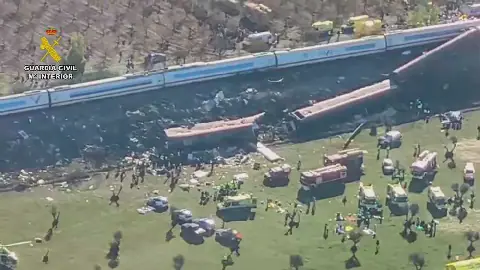 Espanha: Grave acidente ferroviário causa 68 mortos e 80 feridos
