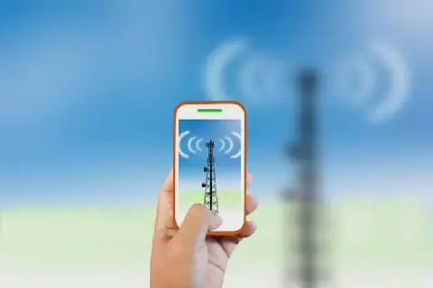 Tunisia's Qibili Region to Get Mobile Phone Network in Desert by 2027