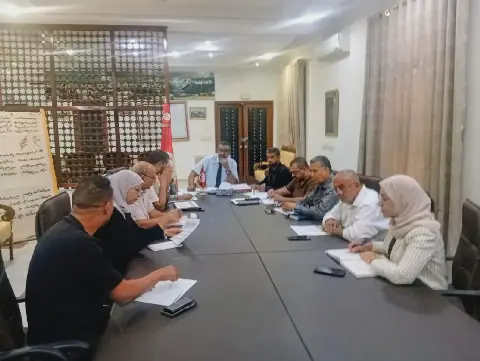 Tunisia's Gafsa Governorate Reviews Progress on Road Projects