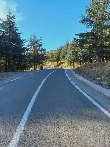 Algeria Launches 95 Road Development Projects Across 24 Provinces