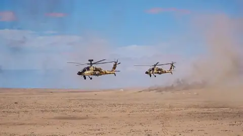 Maroc receives six Apache helicopters from US amid technical concerns