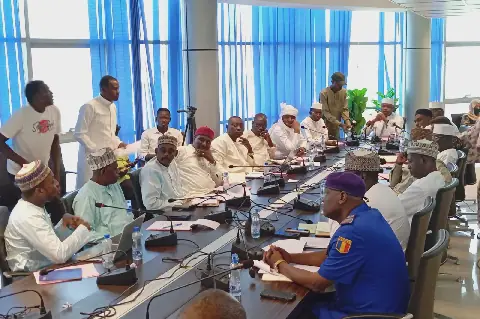 Chad's N'Djaména Mayor Leads Local Tax and Building Permit Discussions