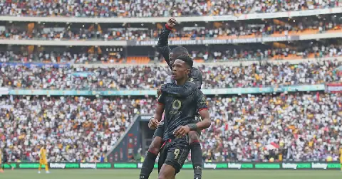 Yanela Mbuthuma of Orlando Pirates celebrates goal with teammates during the Betway Premiership 2026/27 match against Kaizer Chiefs at FNB Stadium in Johannesburg on the 31 October 2026.