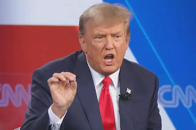 Trump bans access to White House for three major media outlets.